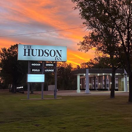 The Hudson Inn Morris エクステリア 写真